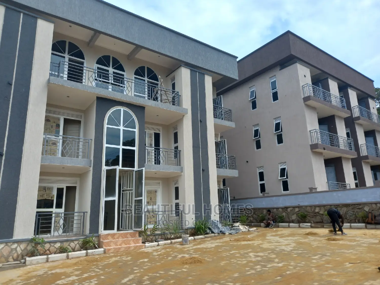 Furnished 2bdrm Apartment in Muyenga, Makindye for Sale in Makindye