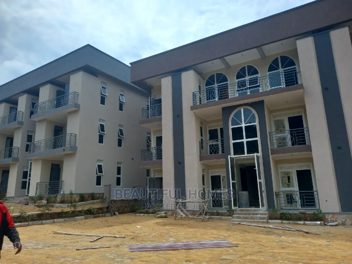 Furnished 2bdrm Apartment in Muyenga, Makindye for Sale in Makindye