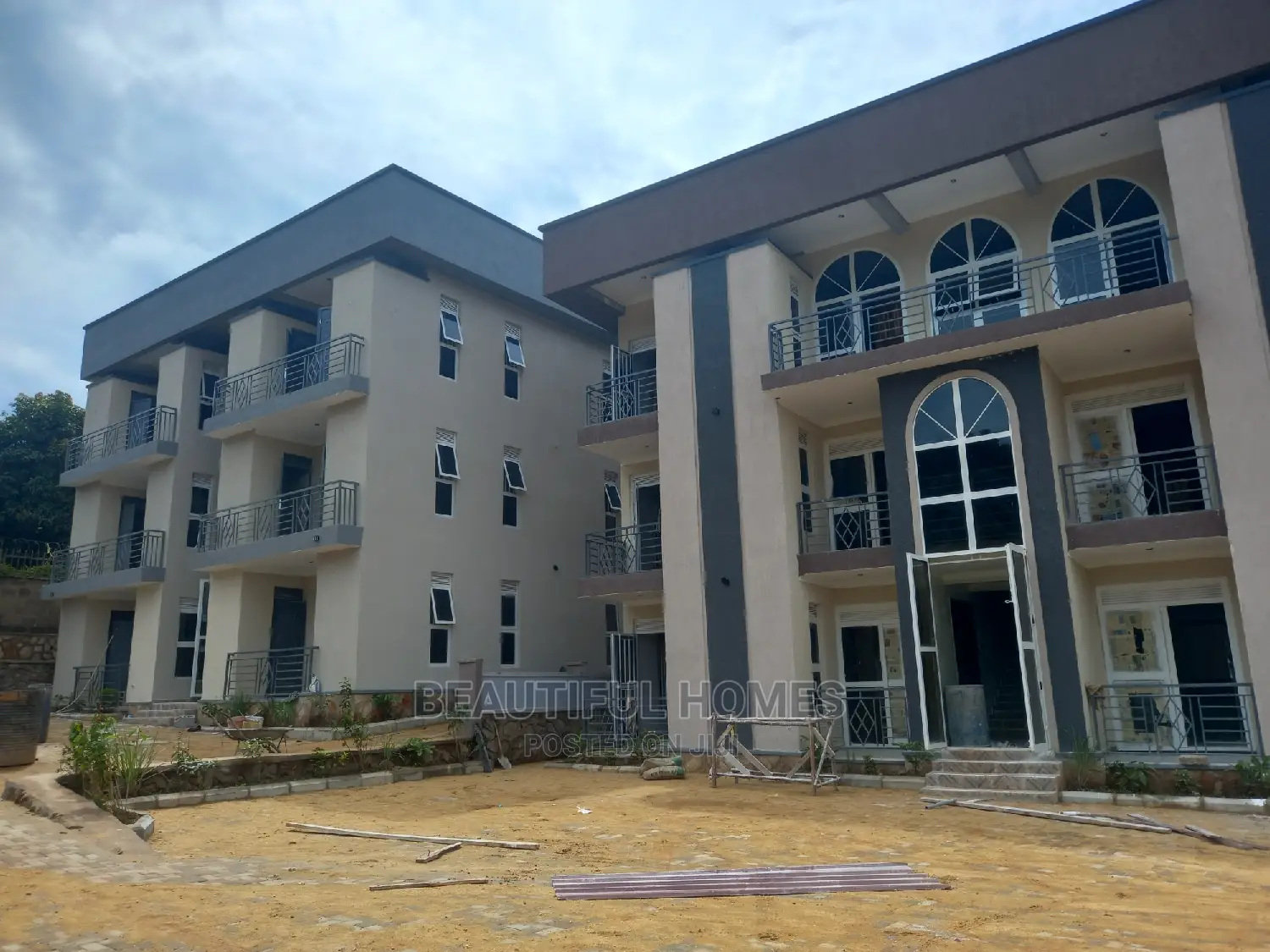 Furnished 2bdrm Apartment in Muyenga, Makindye for Sale in Makindye