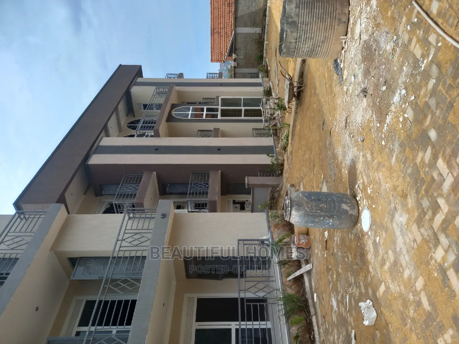 Furnished 2bdrm Block of Flats in Muyenga, Makindye for Sale in Makindye