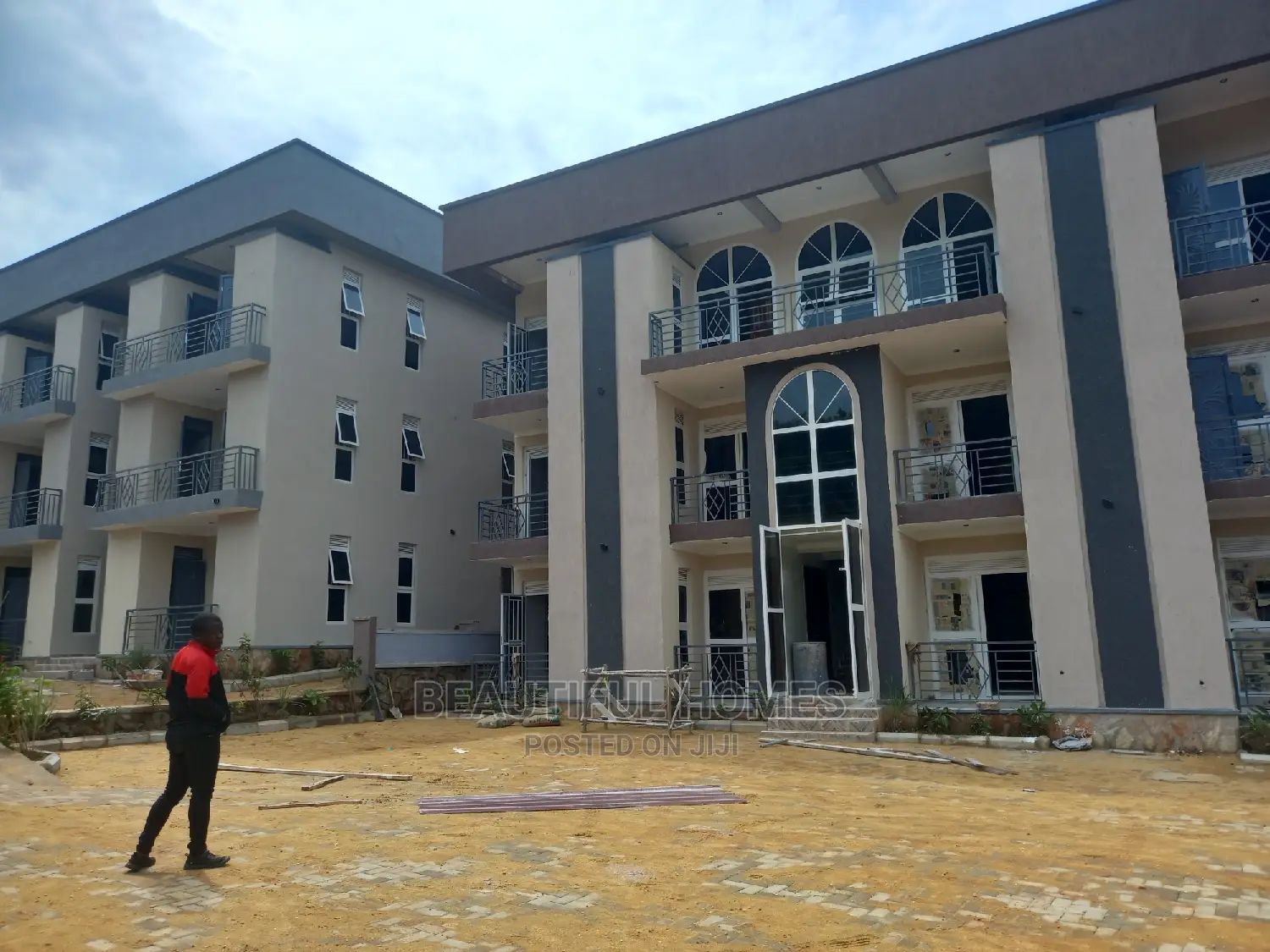 Furnished 2bdrm Apartment in Muyenga, Makindye for Sale in Makindye