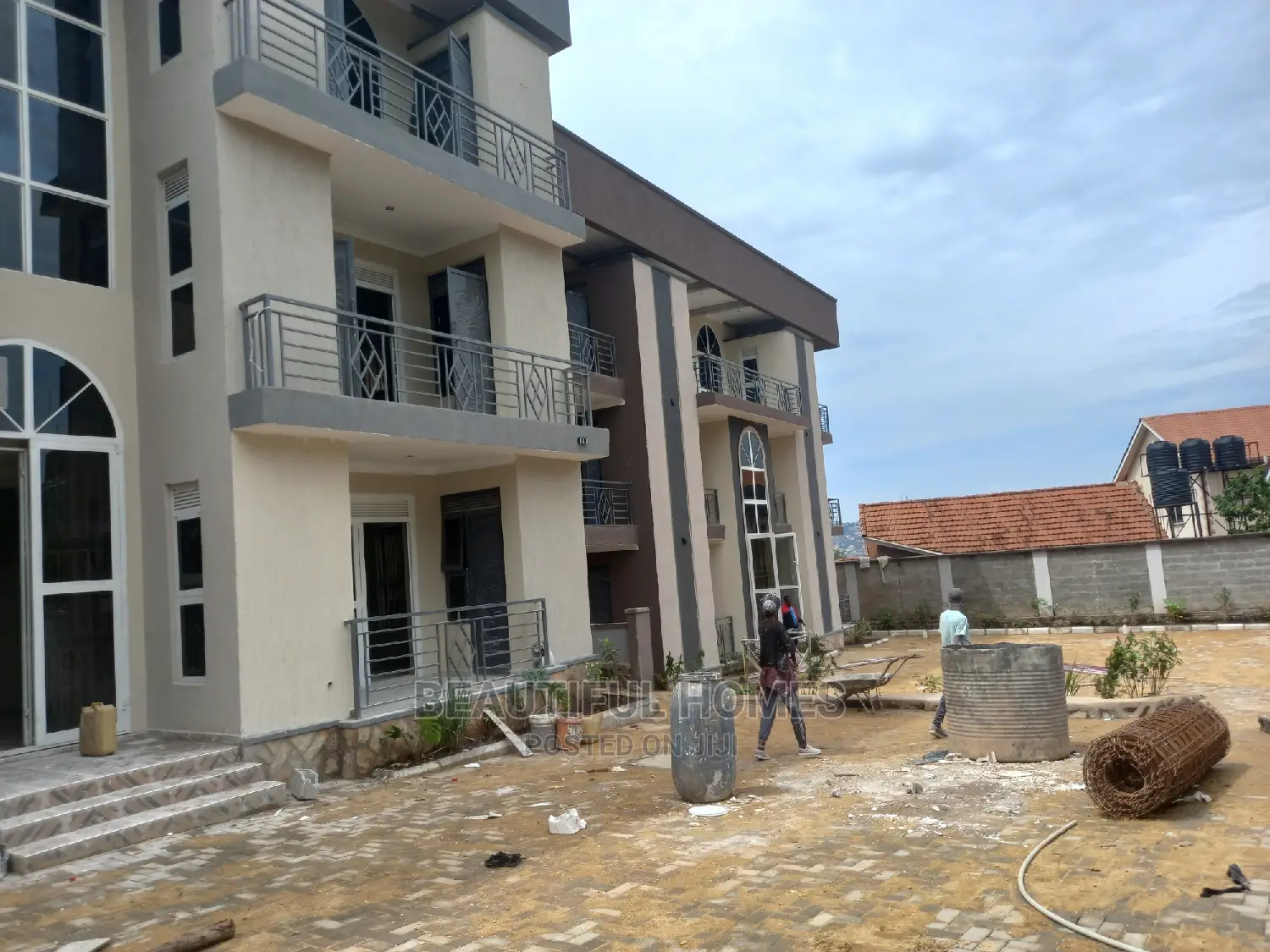 Furnished 2bdrm Apartment in Muyenga, Makindye for Sale in Makindye