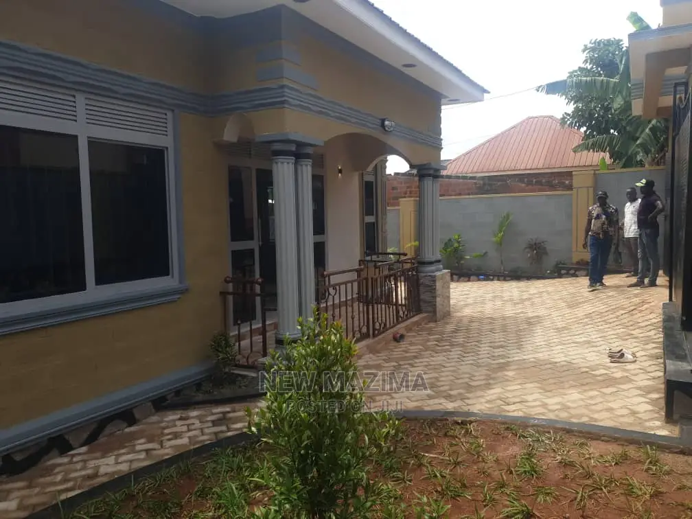 3bdrm Bungalow in Seguku Heights, Division a for Sale in Division A