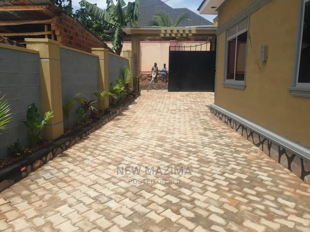 3bdrm Bungalow in Seguku Heights, Division a for Sale in Division A