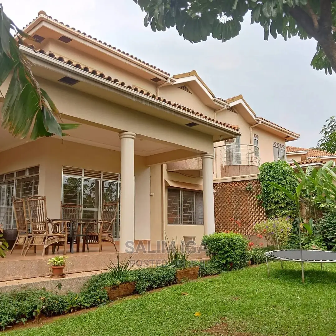 4bdrm Townhouse / Terrace in Kololo Property, Central Division in Central Division