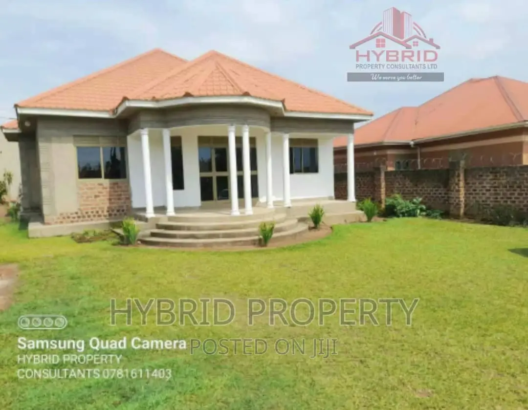4bdrm House in Namusera~Wakiso for sale in Wakiso / Wakiso