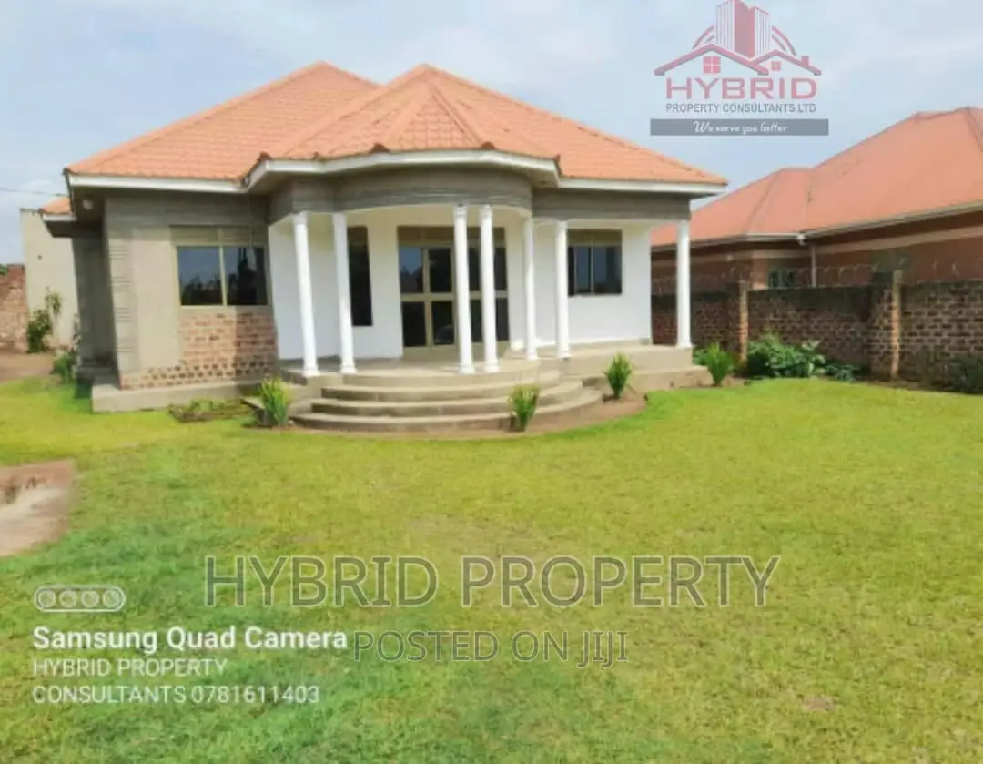 4bdrm House in Namusera~Wakiso for sale in Wakiso / Wakiso