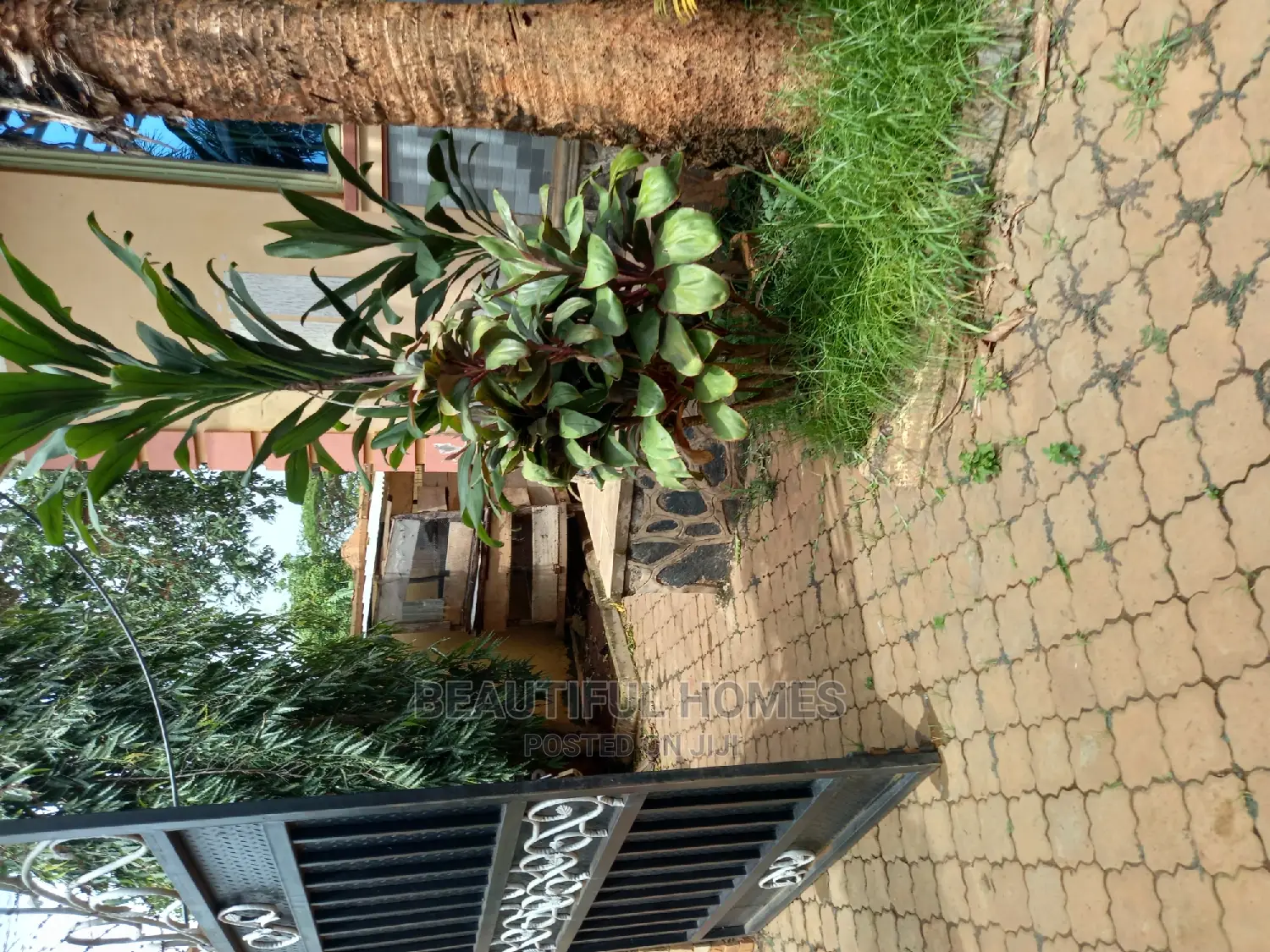 Furnished 4bdrm House in Kira for Sale in Kira