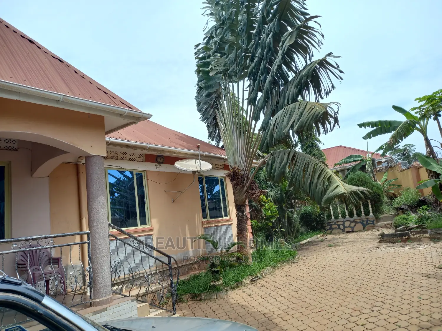 Furnished 4bdrm Bungalow in Kira for Sale in Kira