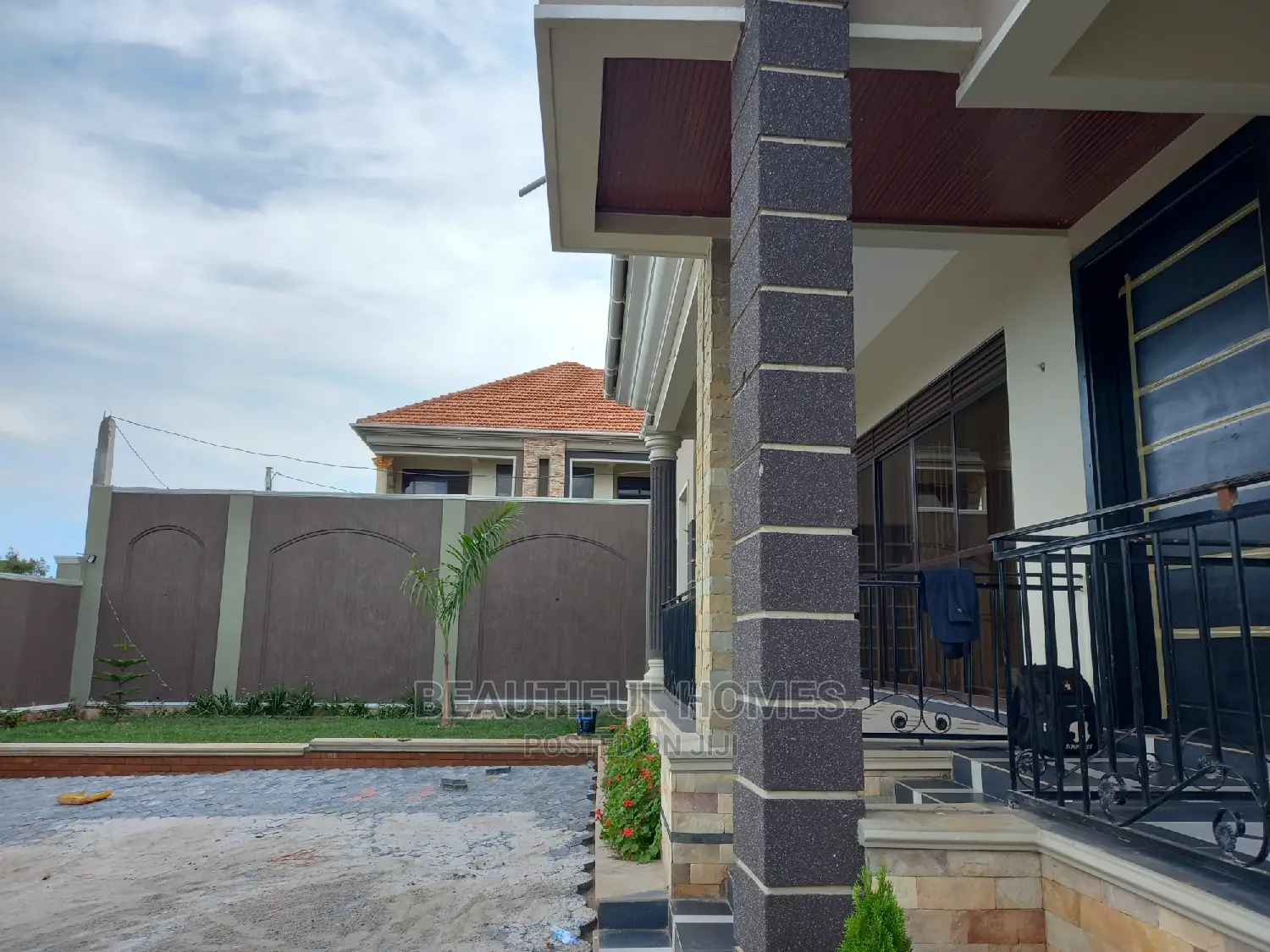 Furnished 4bdrm House in Kira, Central Division for Sale in Central Division