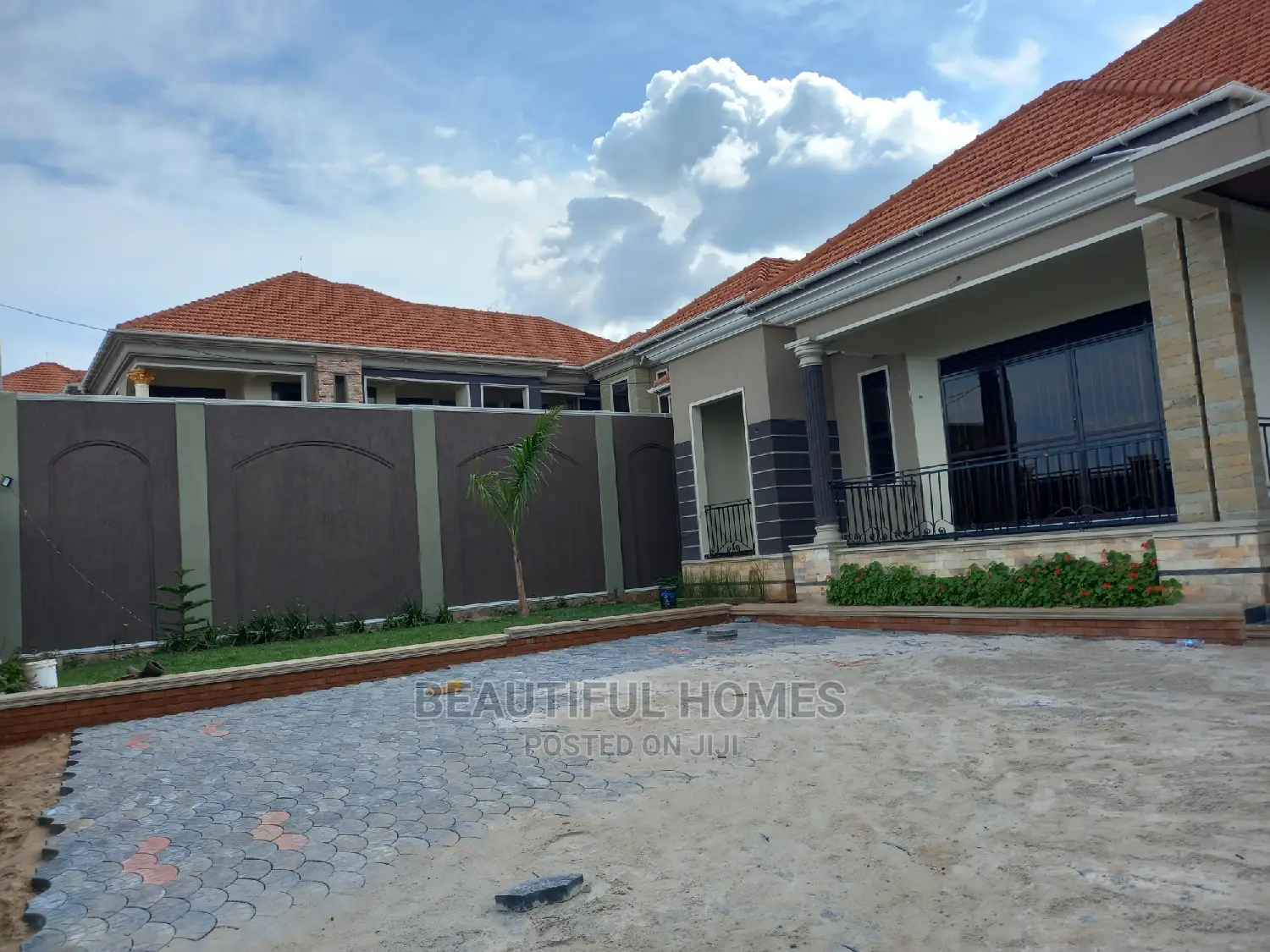 Furnished 4bdrm Bungalow in Kira for Sale in Kira