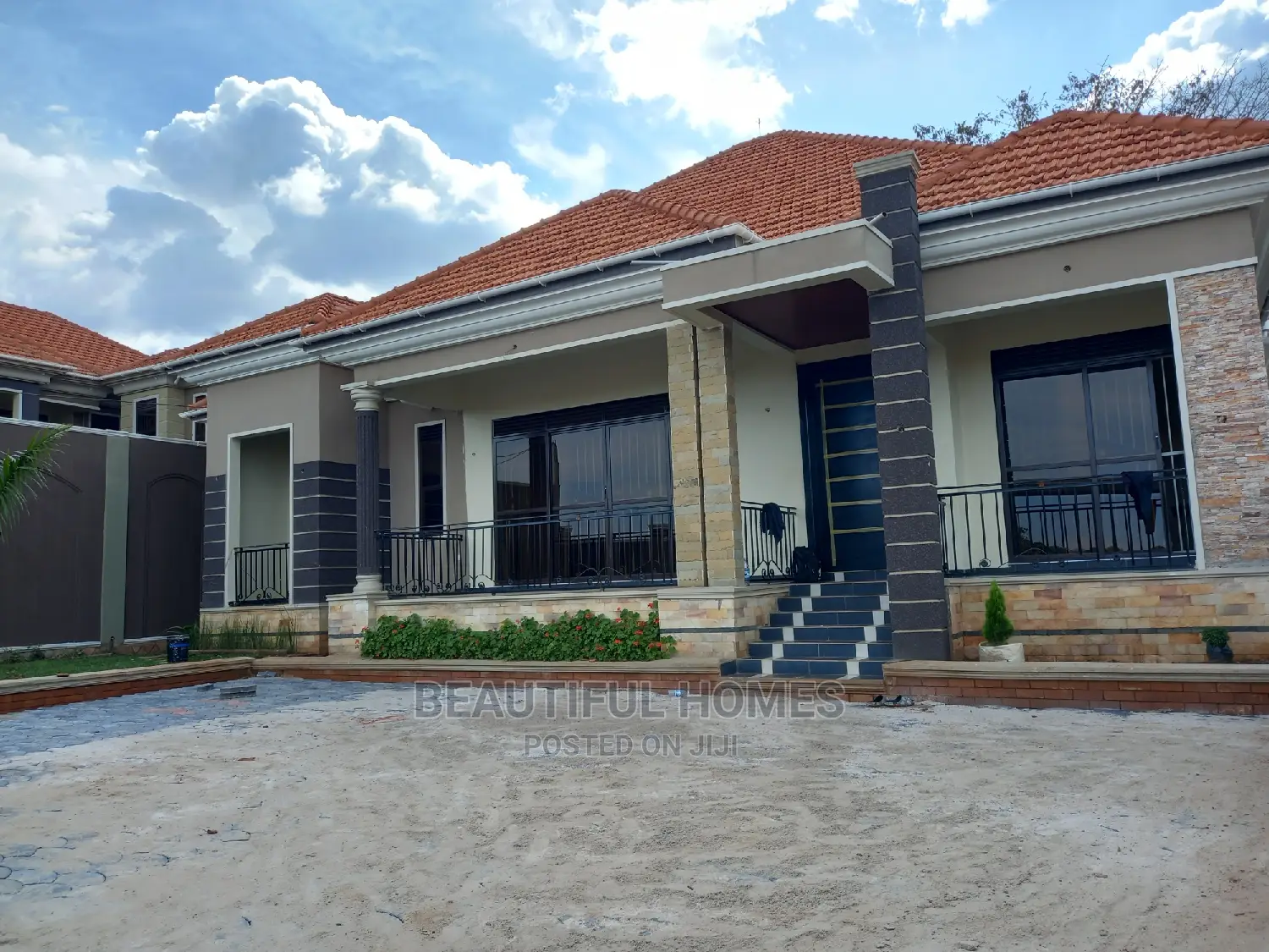 Furnished 4bdrm Bungalow in Kira for Sale in Kira