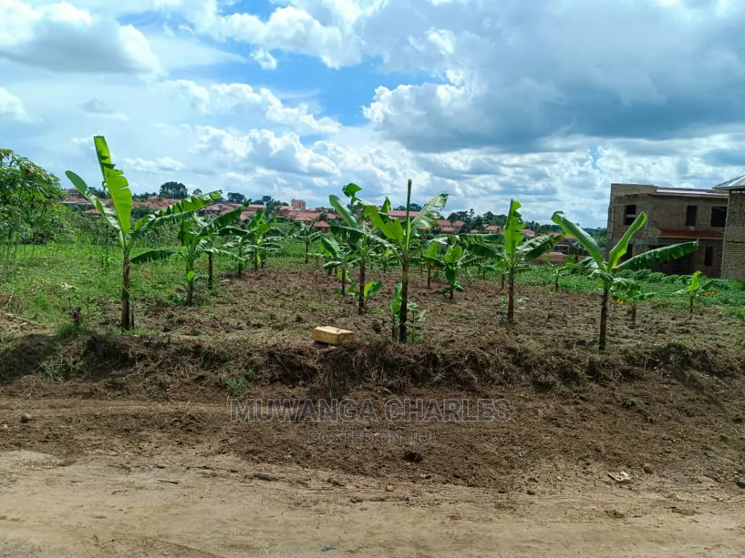 12decimals Plot for Sale at Kiwenda in Central Division