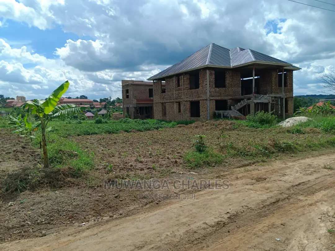 12decimals Plot for Sale at Kiwenda in Central Division