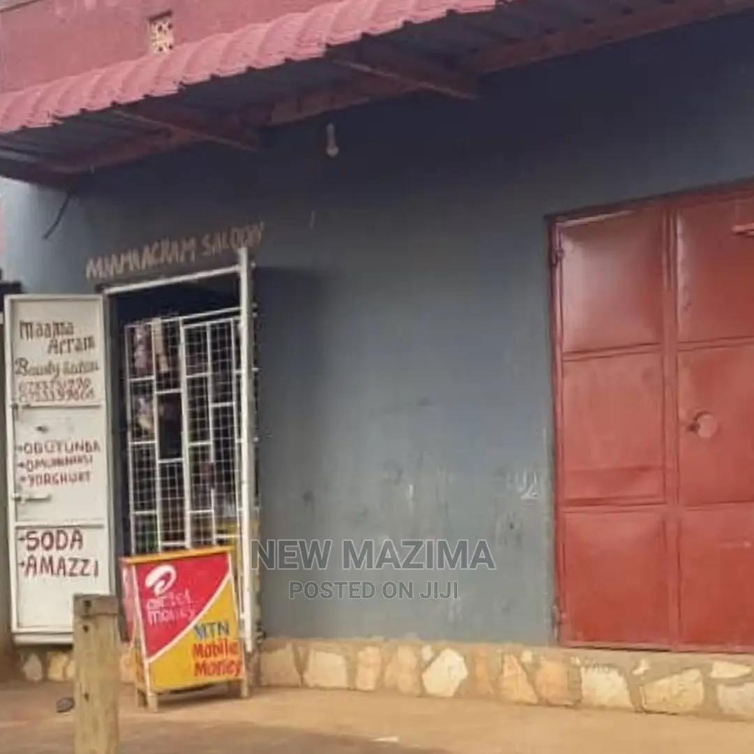 Very Busy Two Double Commercial Shops Onquicksale in Nansana in Division A