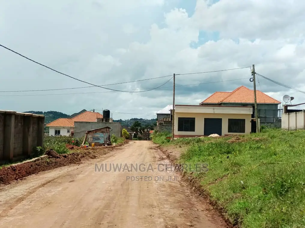 100by50ft Plot for Sale at Kira.Mulawa in Central Division