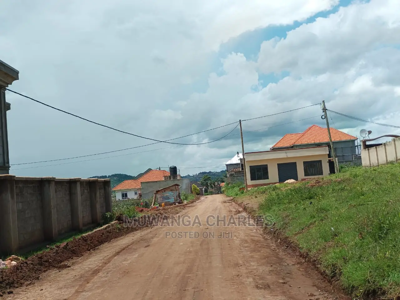 100by50ft Plot for Sale at Kira.Mulawa in Central Division