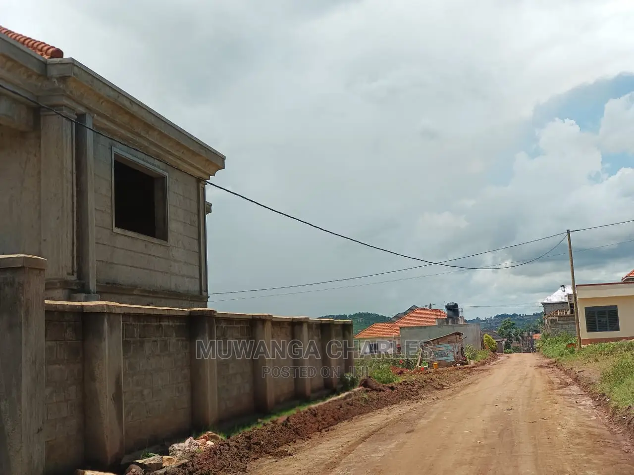 100by50ft Plot for Sale at Kira.Mulawa in Central Division
