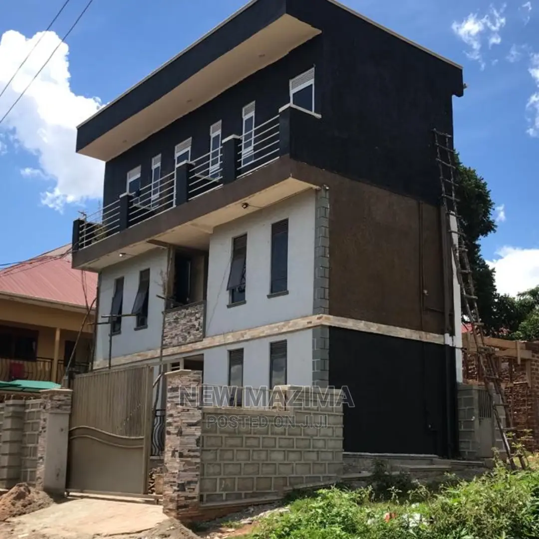 6bdrm Block of Flats in Salaama Buziga, Division A for sale in Division A