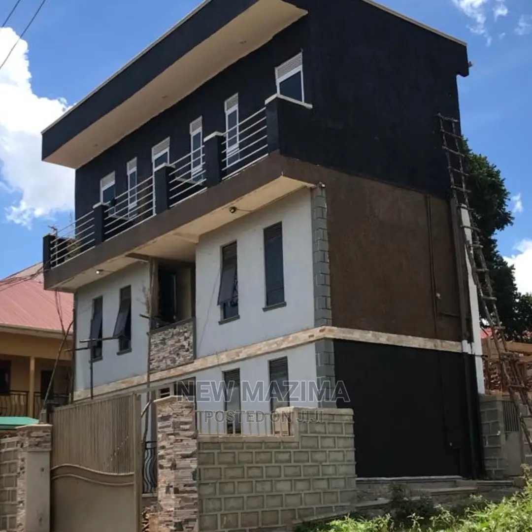 6bdrm Block of Flats in Salaama Buziga, Division A for sale in Division A