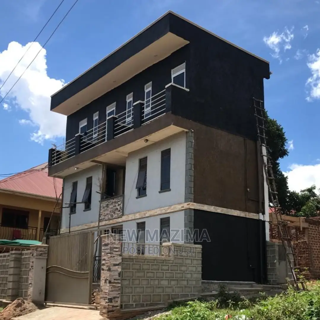 6bdrm Block of Flats in Salaama Buziga, Division A for sale in Division A