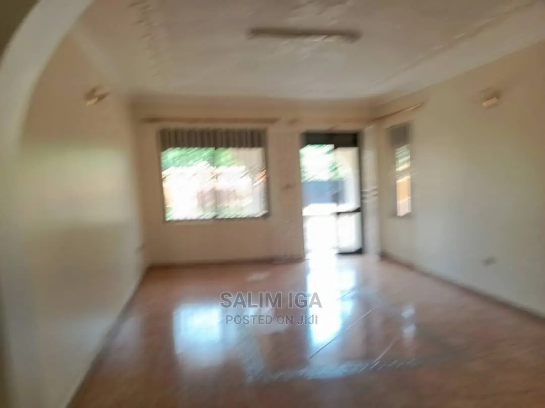 4bdrm Bungalow in Kololo Property, Central Division for Rent in Central Division