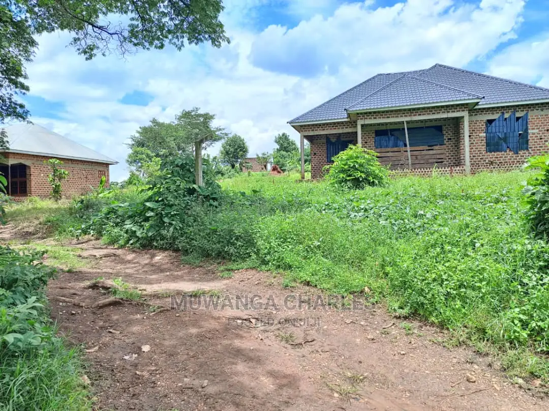 50by50ft Plot for Sale at Manyangwa in Central Division