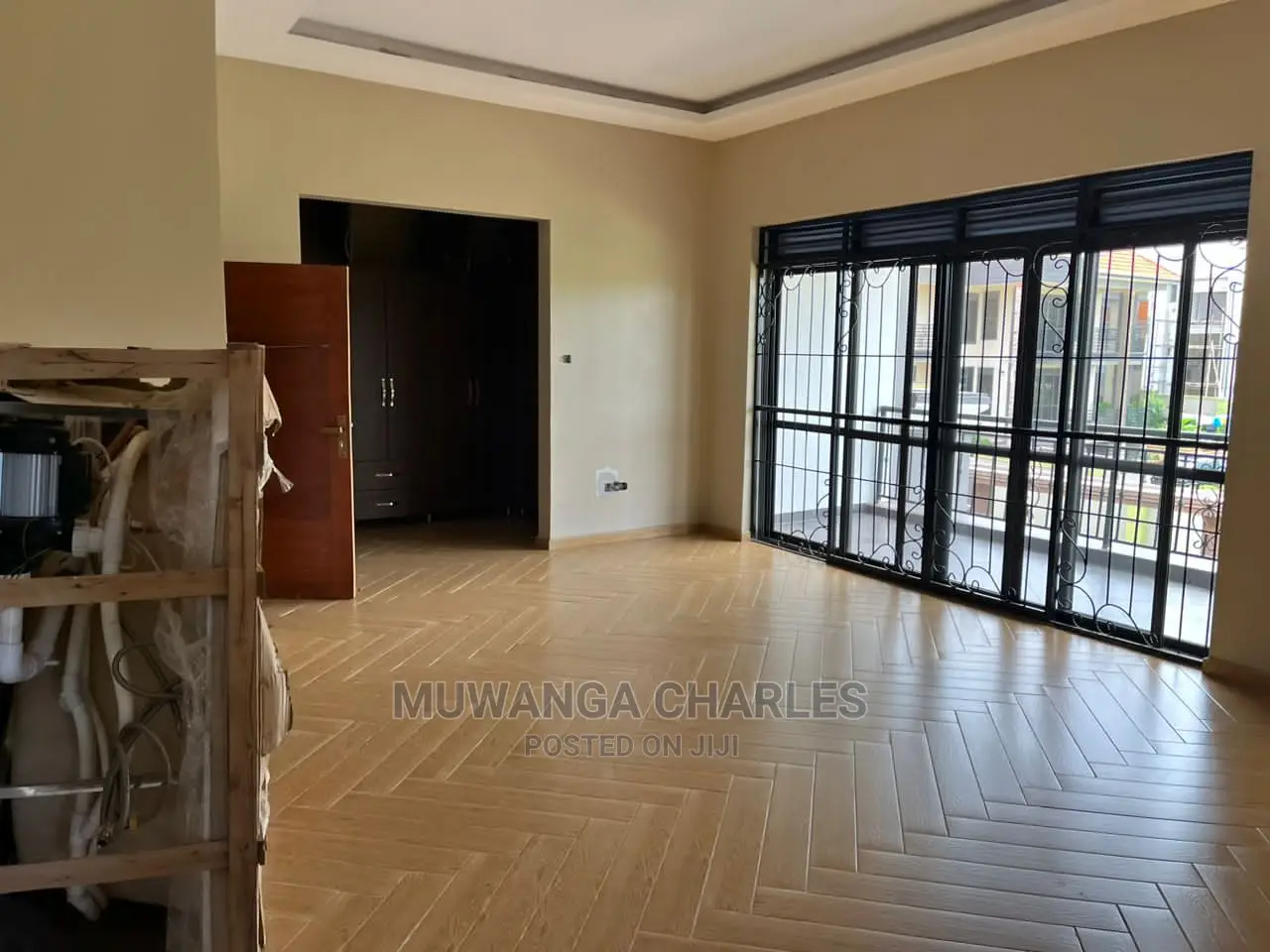 5bdrm Duplex in Fs Properties Ltd, Central Division for Sale in Central Division
