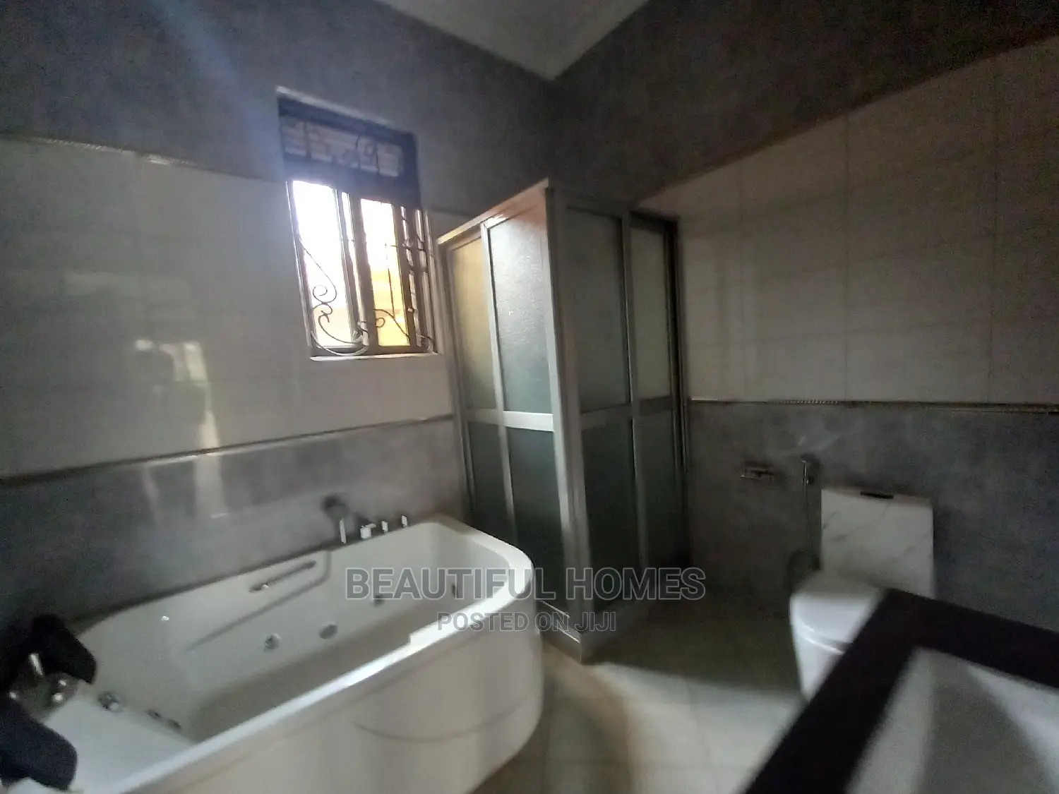 Furnished 5bdrm House in Kyanja Corporate, Nakawa for Sale in Nakawa