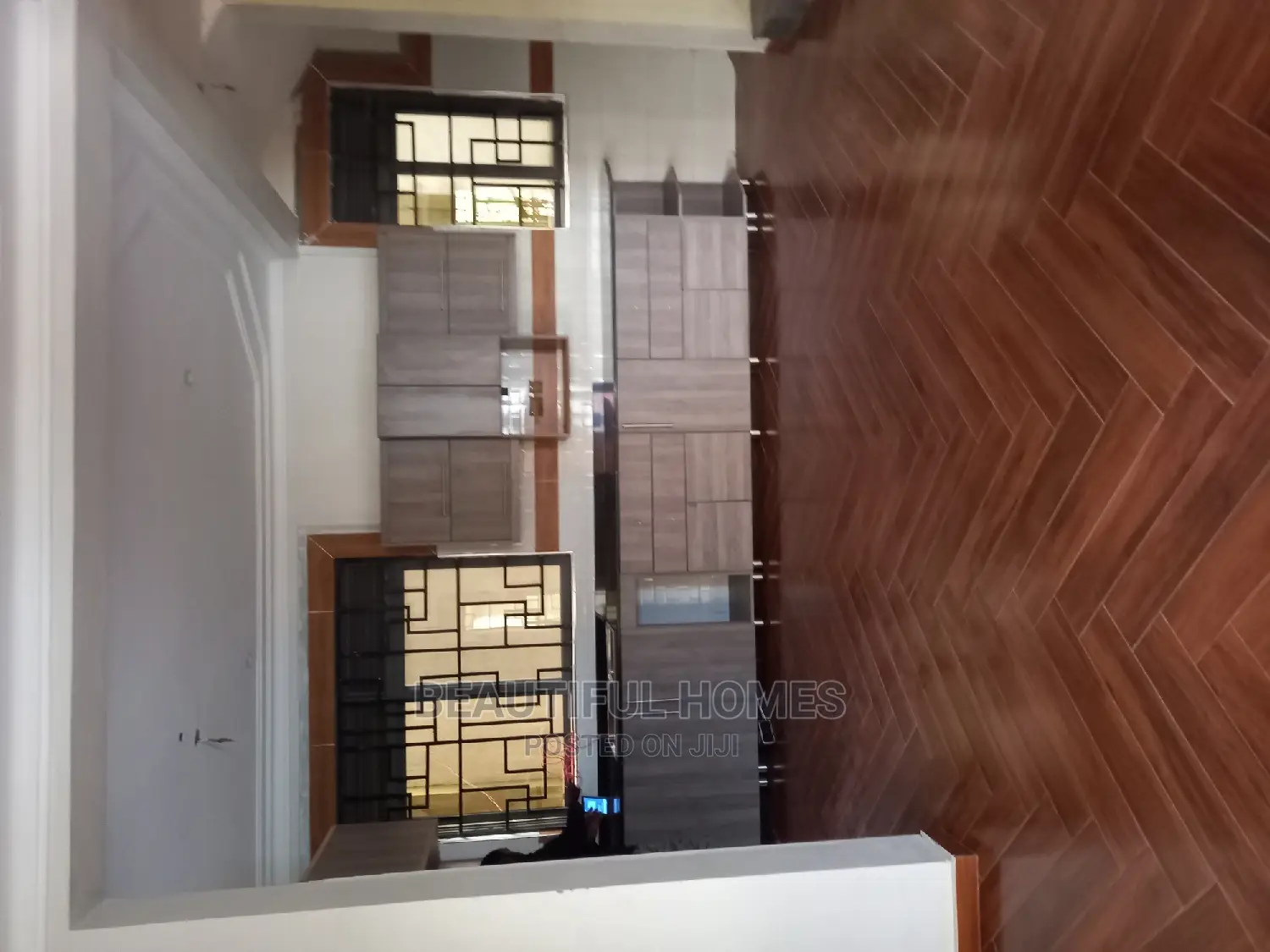 Furnished 5bdrm Duplex in Kyanja, Central Division for Sale in Central Division
