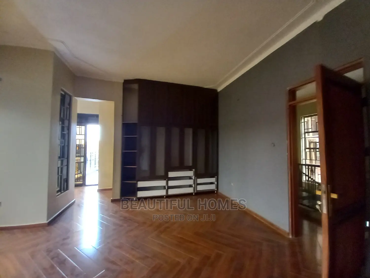 Furnished 5bdrm Duplex in Kyanja, Central Division for Sale in Central Division