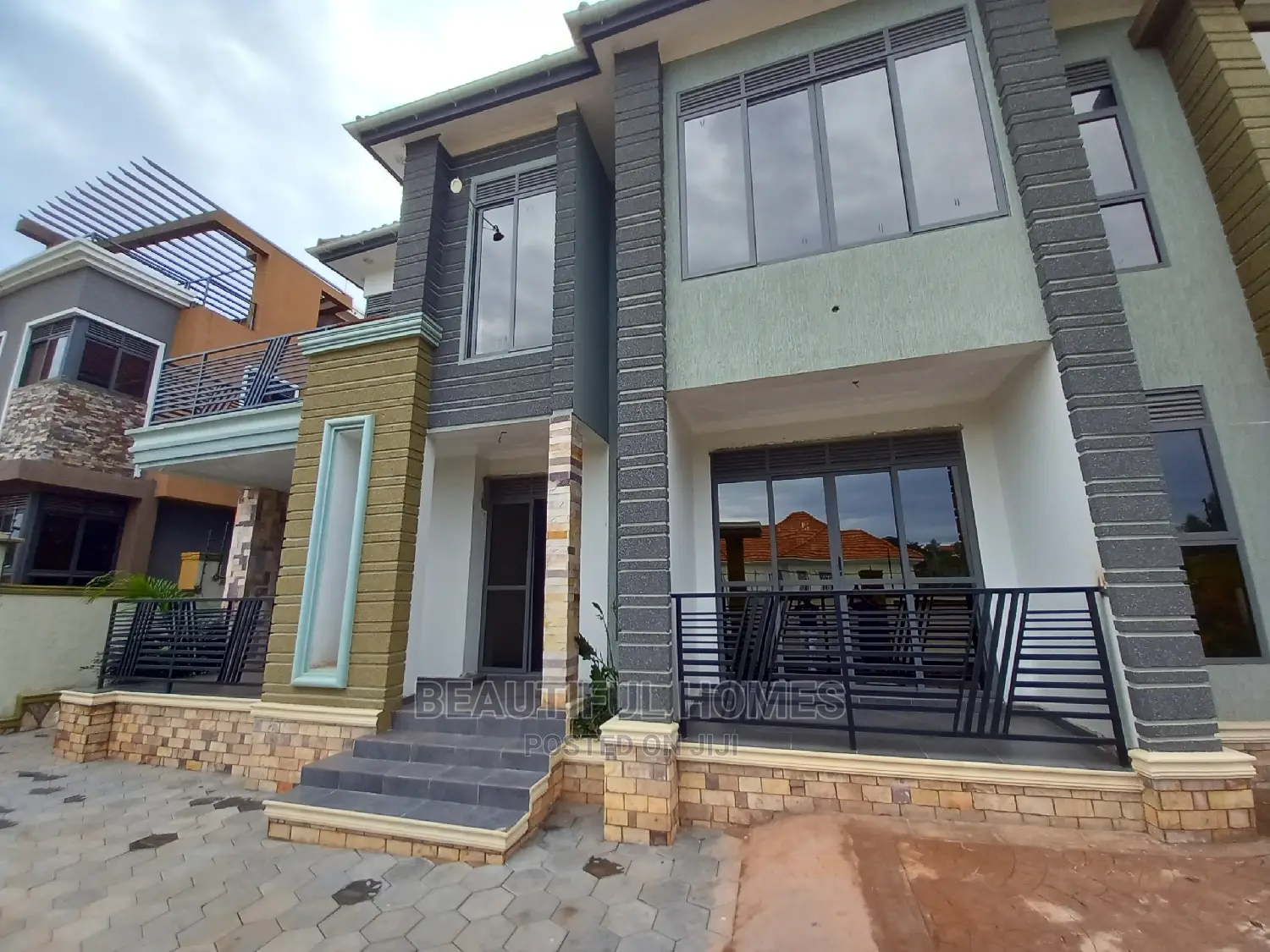 Furnished 5bdrm House in Kyanja, Central Division for Sale in Central Division