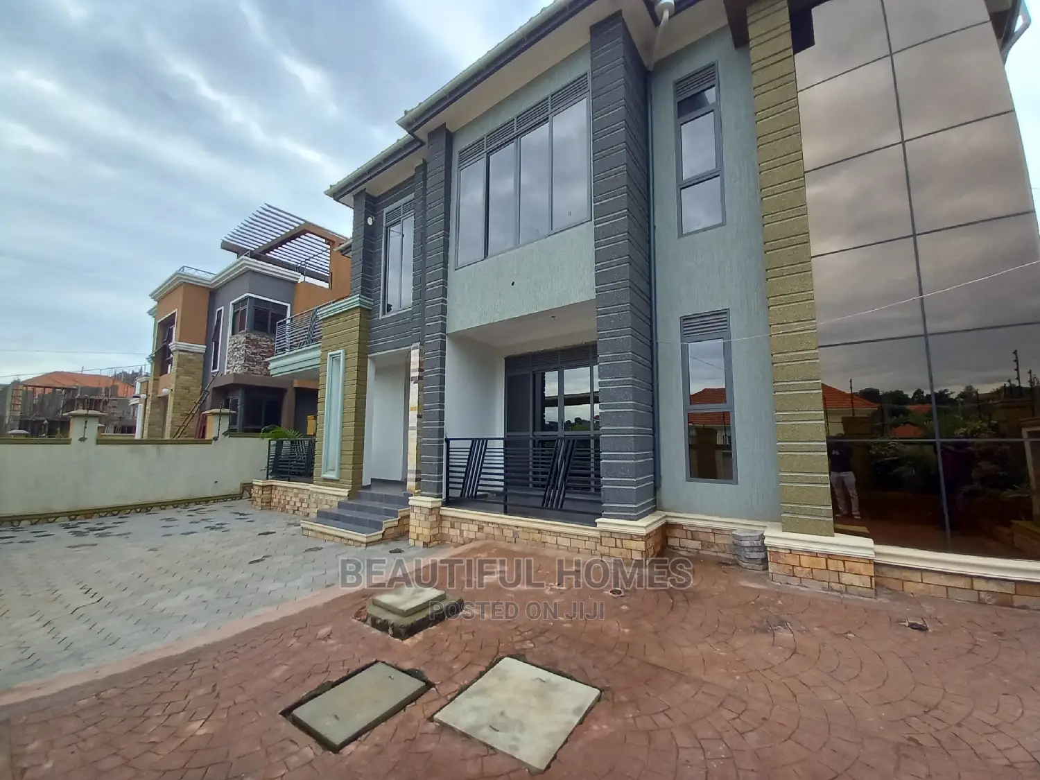 Furnished 5bdrm Maisonette in Kyanja, Central Division for Sale in Central Division