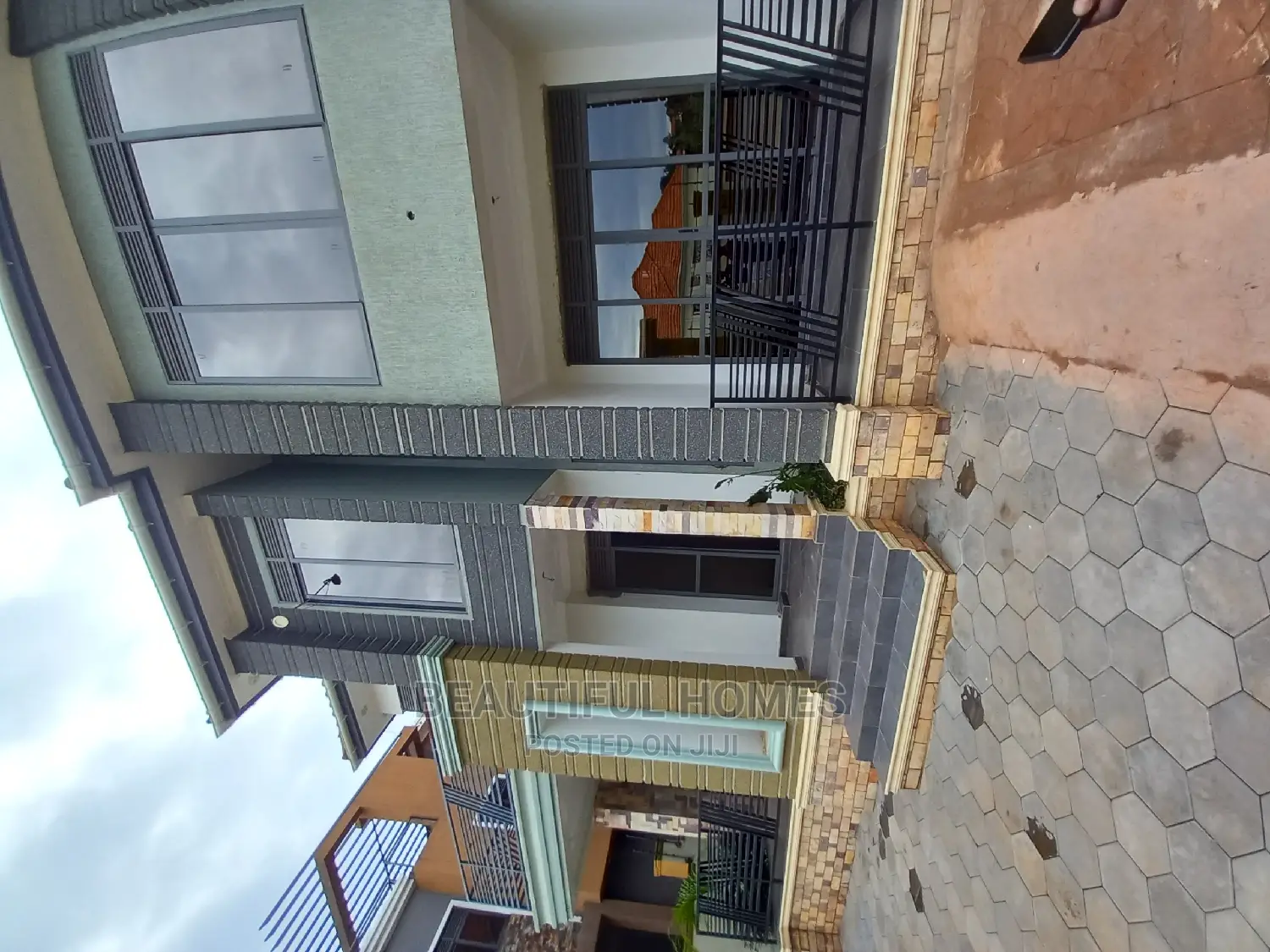 Furnished 5bdrm House in Kyanja, Central Division for Sale in Central Division