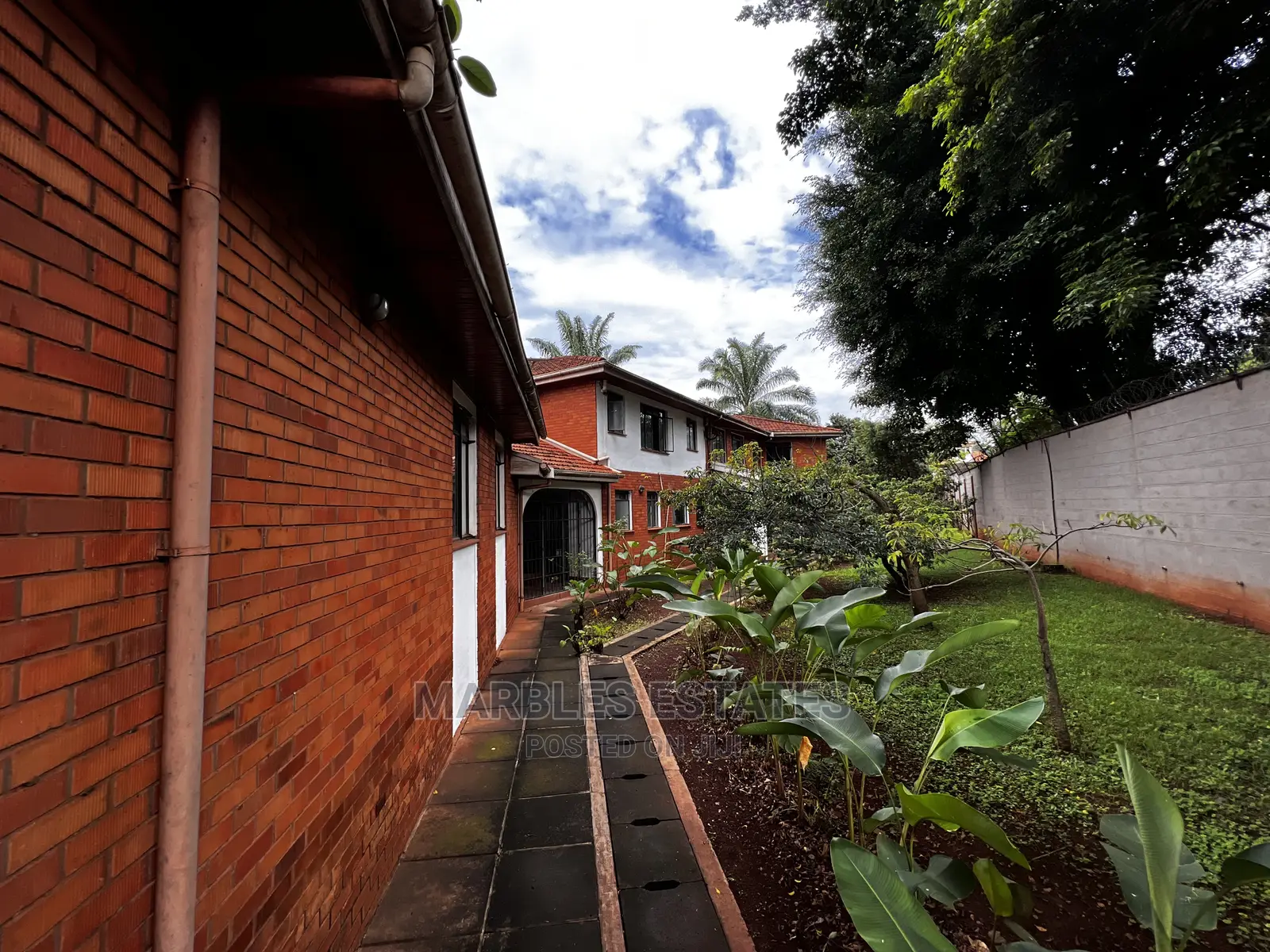 10bdrm House in Naguru, Central Division for Rent in Central Division