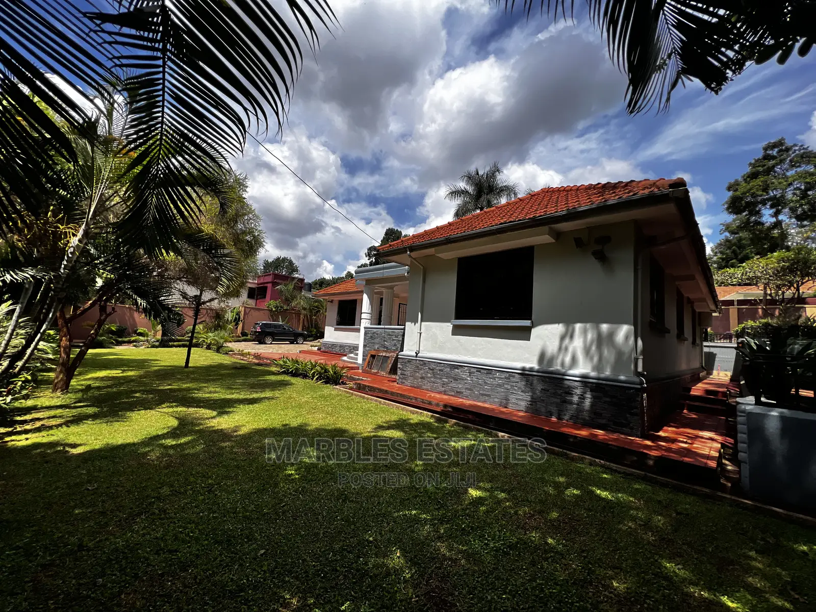 5bdrm Bungalow in Kololo, Central Division for Rent in Central Division