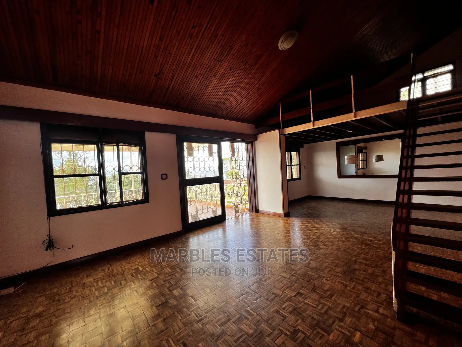 3bdrm Bungalow in Muyenga, Central Division for Sale in Central Division