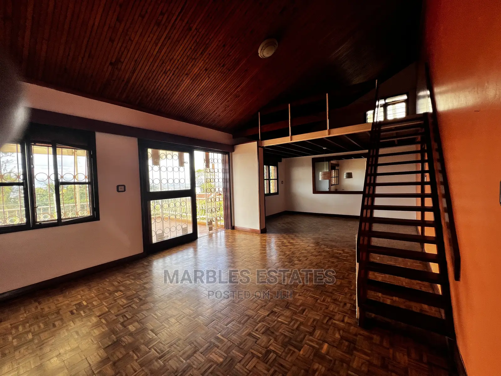 3bdrm Bungalow in Muyenga, Central Division for Sale in Central Division