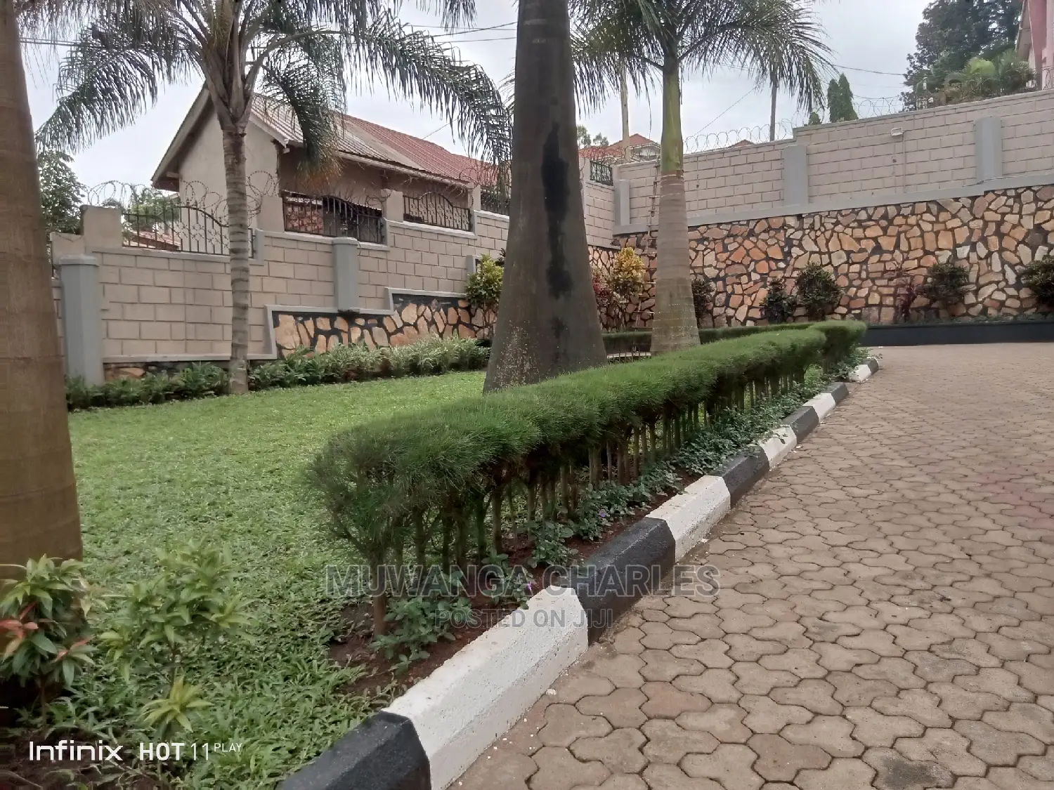 4bdrm Duplex in Fs Properties Ltd, Central Division for Rent in Central Division