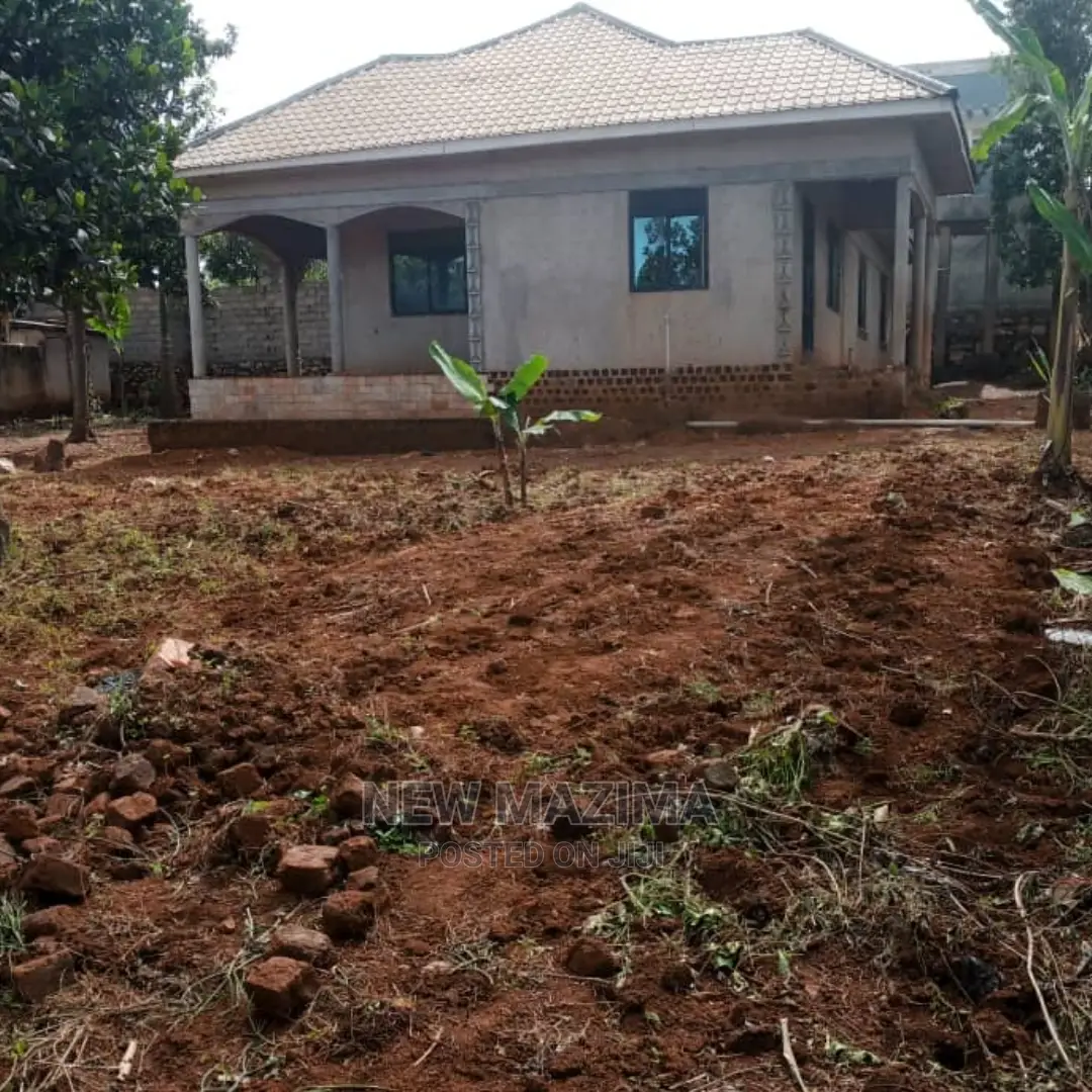3bdrm Bungalow in Budo Heights, Central Division for Sale in Central Division