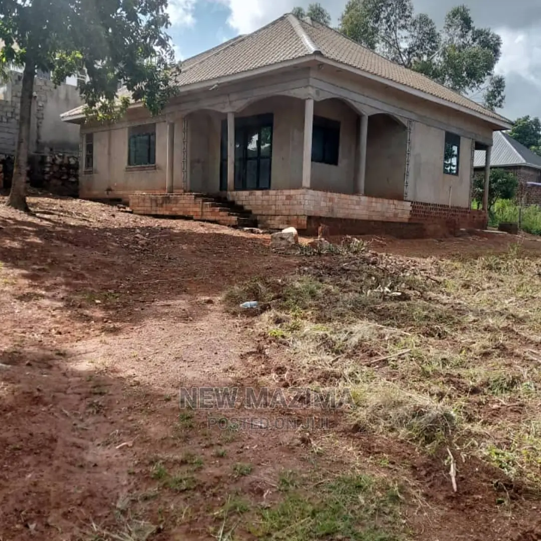 3bdrm Bungalow in Budo Heights, Central Division for Sale in Central Division