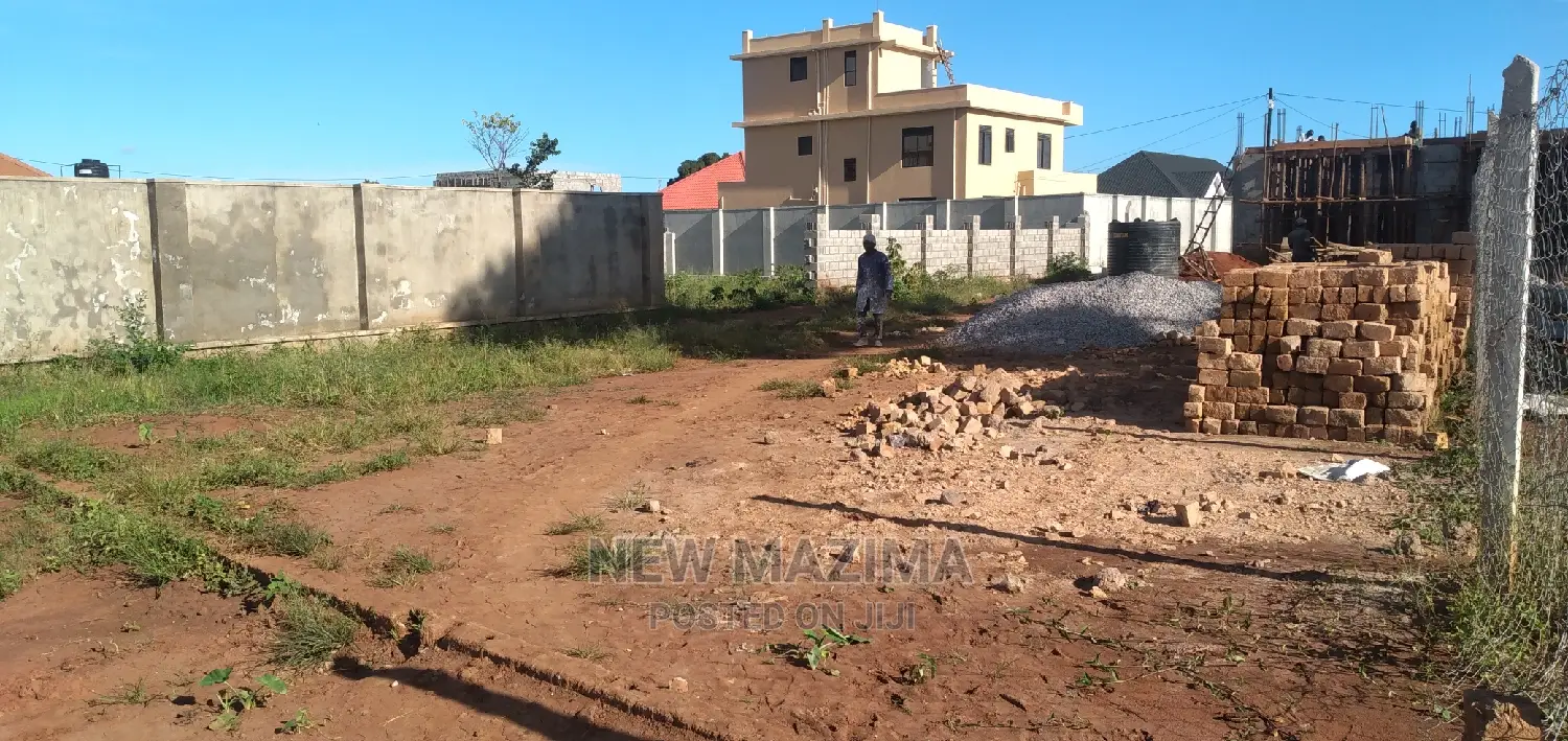 Very Nice Plot Quicksale Just After Munyonyo Near Kazi Beach in Central Division