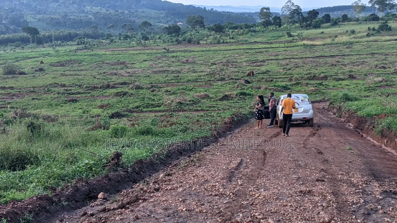 Kakiri -Titled Nsimba Estate Along Hoima Road in Wakiso / Wakiso