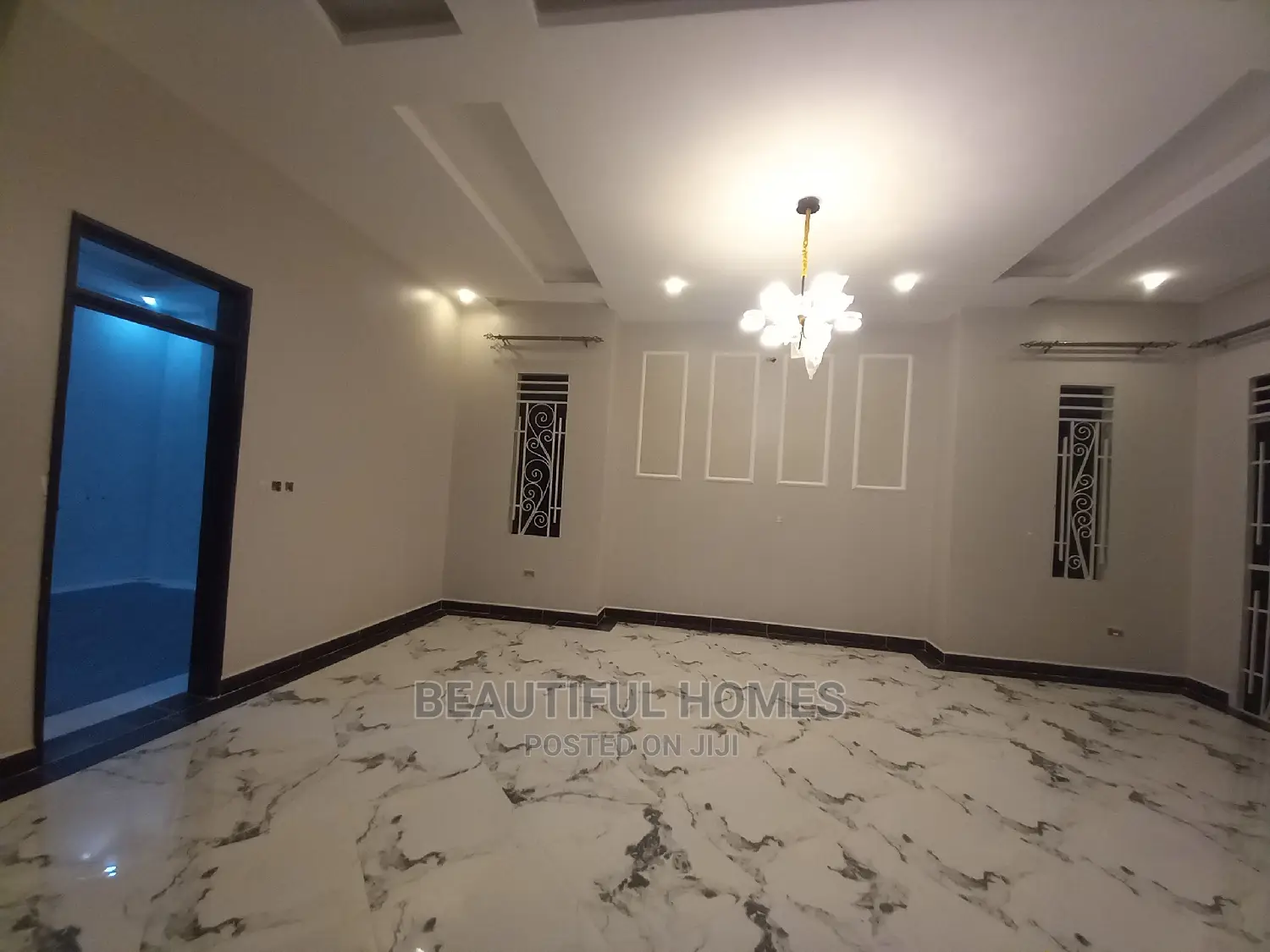 Furnished 6bdrm Mansion in Kira Corporate for Sale in Kira