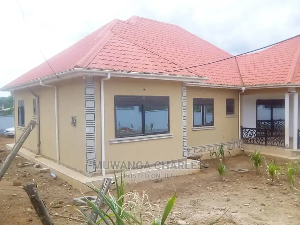 4bdrm Bungalow in Fs Properties Ltd, Kira for Sale in Kira