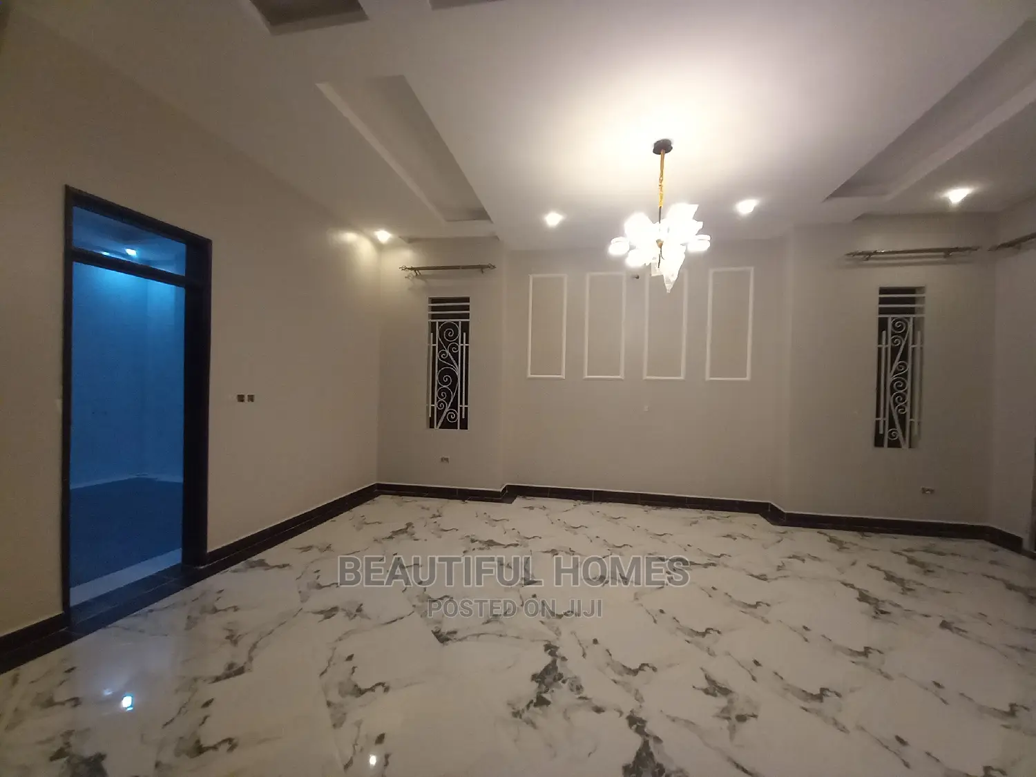 Furnished 6bdrm Mansion in Kira, Central Division for Sale in Central Division