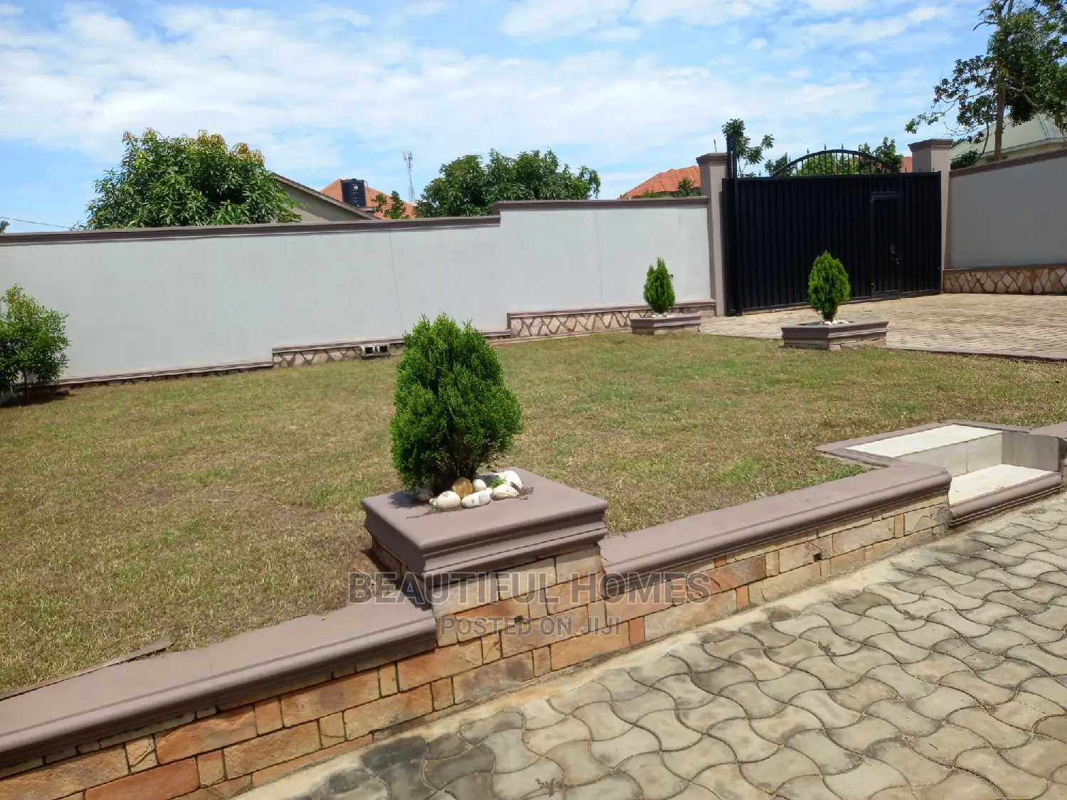 Furnished 4bdrm Bungalow in Kira, Central Division for Sale in Central Division