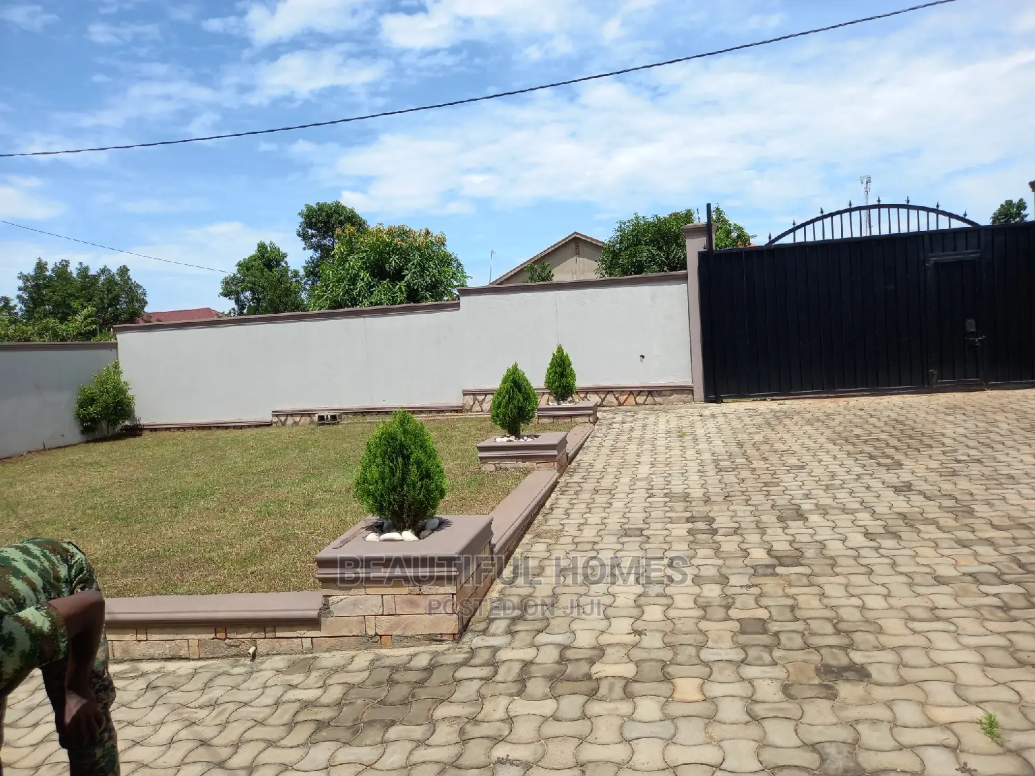 Furnished 4bdrm House in Kira for Sale in Kira