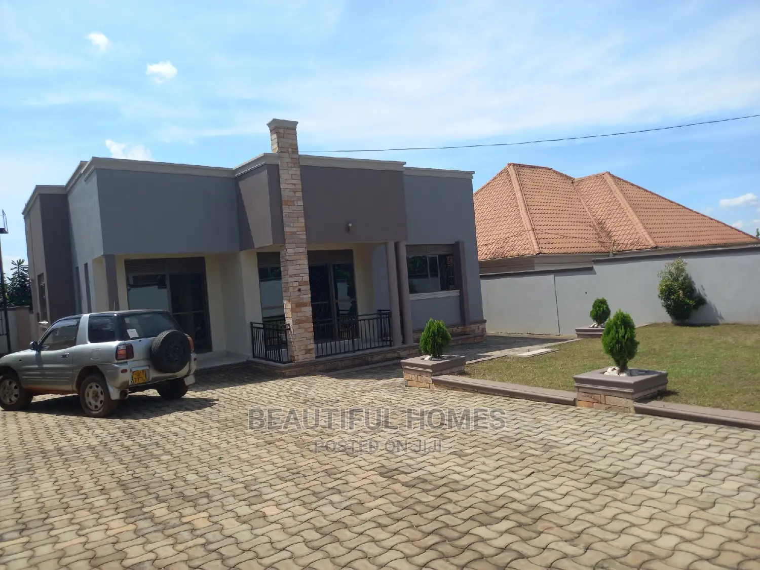Furnished 4bdrm Bungalow in Kira for Sale in Kira