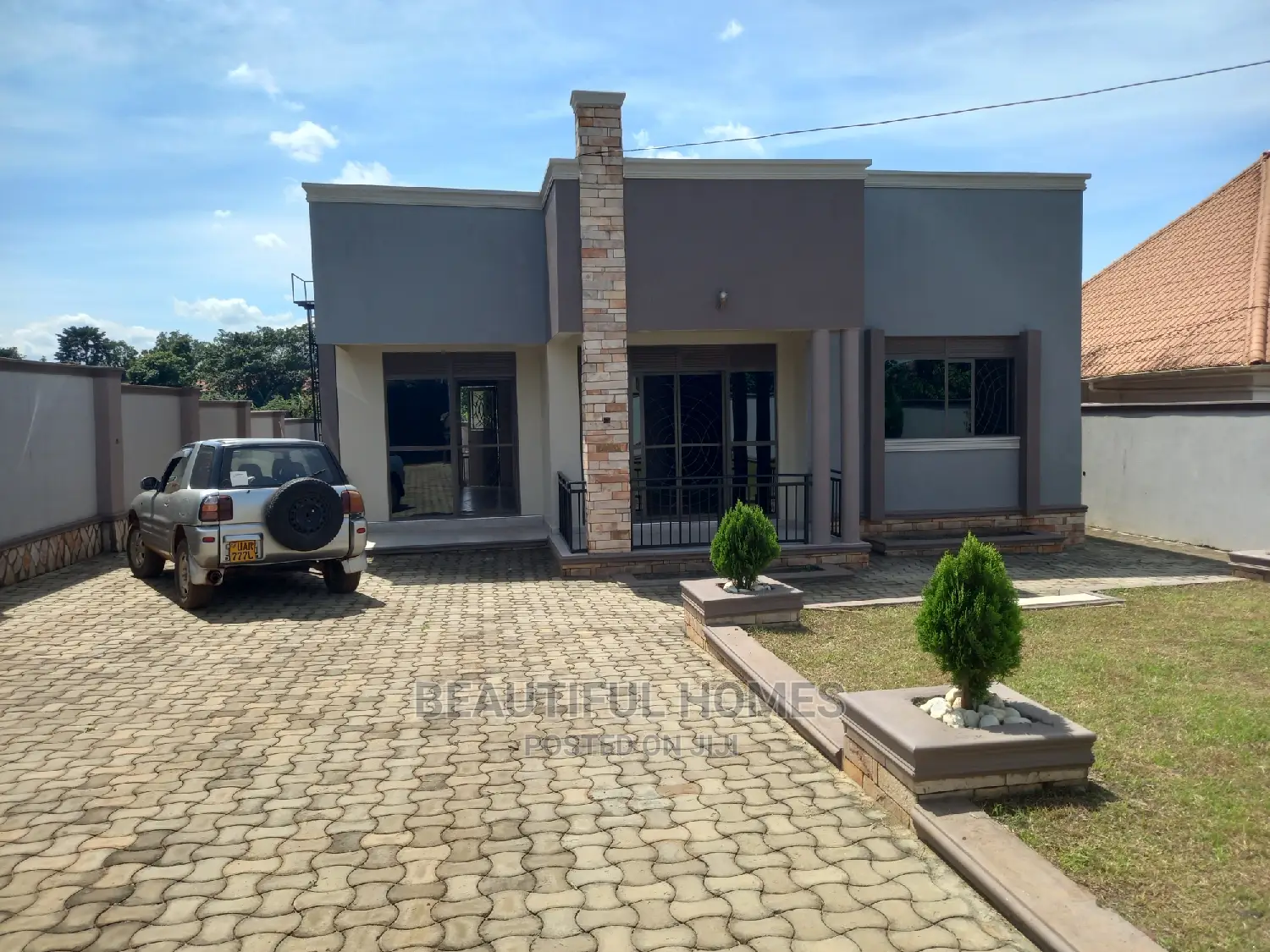 Furnished 4bdrm Bungalow in Kira for Sale in Kira